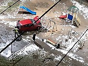 В Подольске пьяный водитель въехал в детскую площадку 